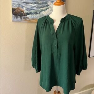 Umgee forest green blouse with billowy sleeves